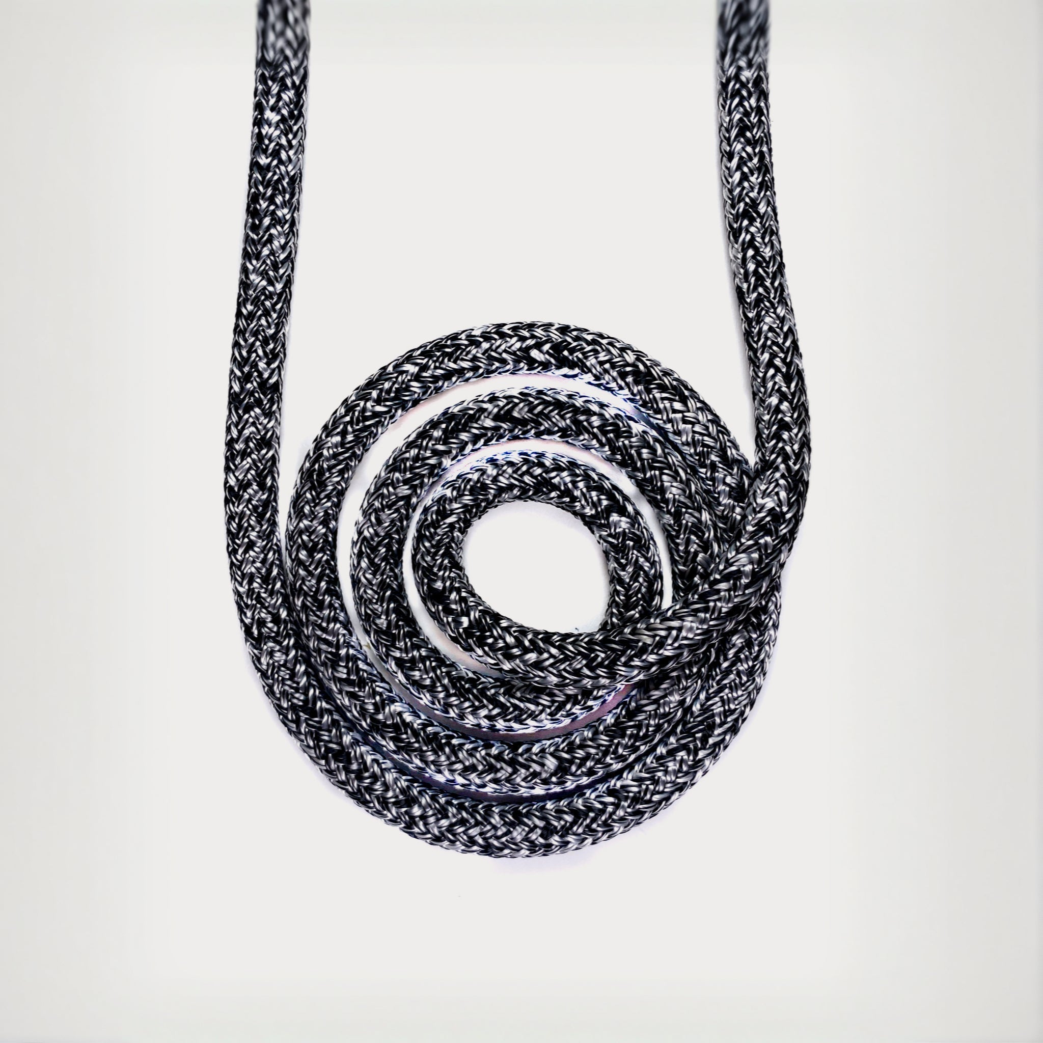 Lupes LS Mix black and white double braid rope made from high-tenacity polyester for low stretch and long-lasting durability.