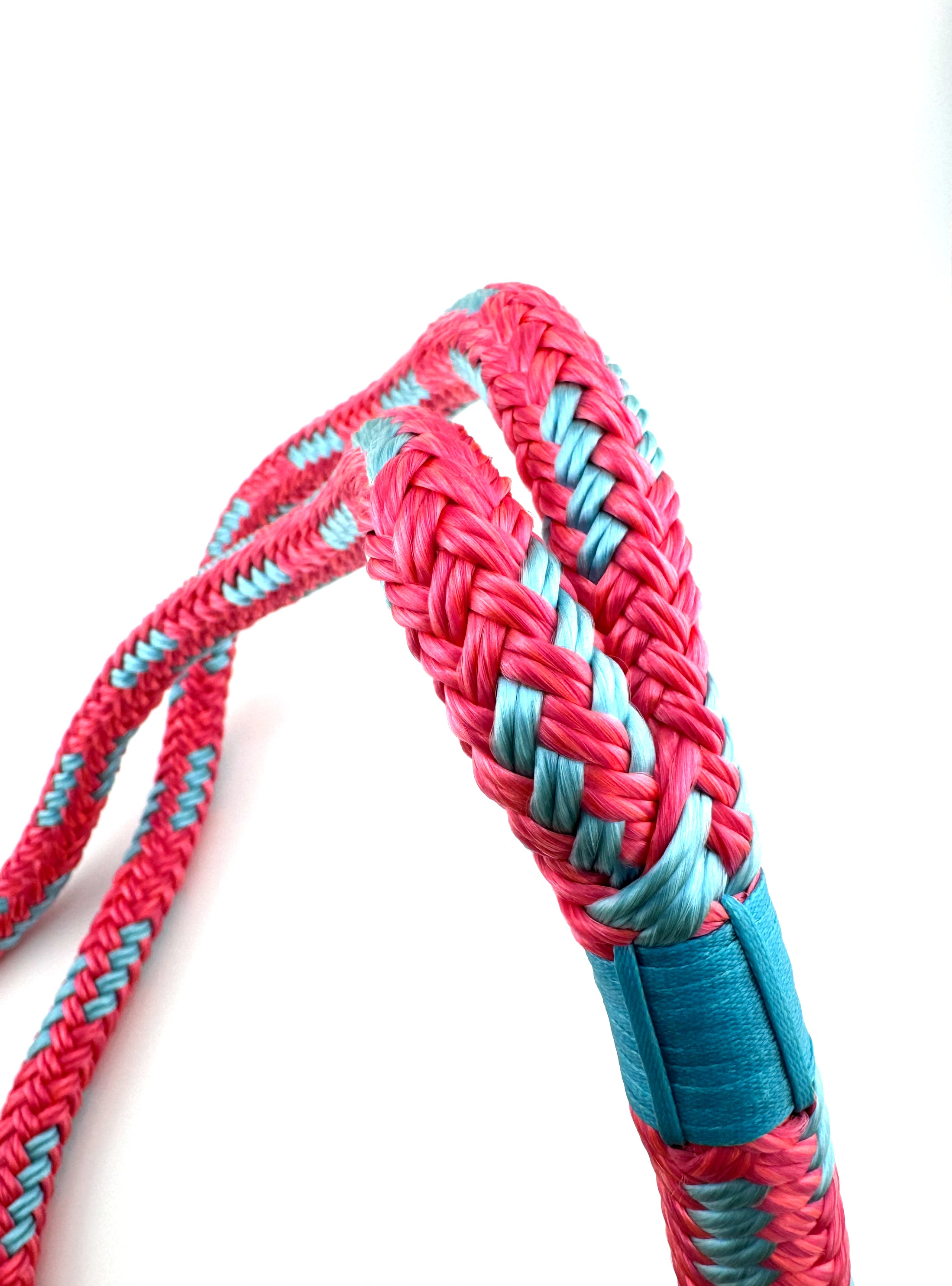 Lupes® Vipera premium pink dock line with carry bag, made from durable HT polyester for secure and reliable boat docking.